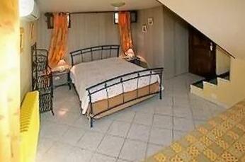 Seaside flat with terrace and pool - Photo4