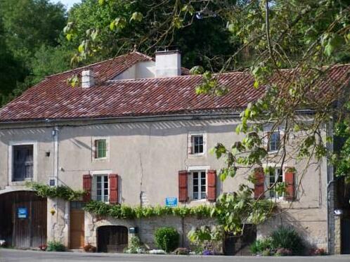 Chambre d'Hotes les 3 Cochons d'Olt