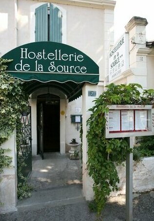 Hostellerie De La Source Arles