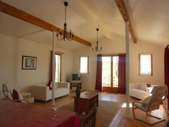 Hirondelle Holiday Home - Photo3