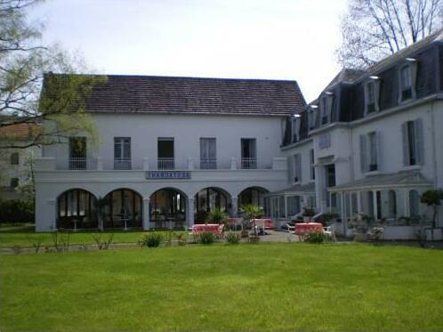 Hotel Trianon Bagneres-de-Bigorre