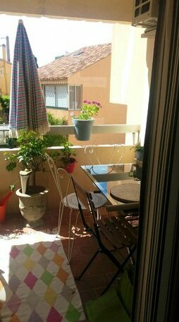 Studio in Bandol With Furnished Terrace - Photo3