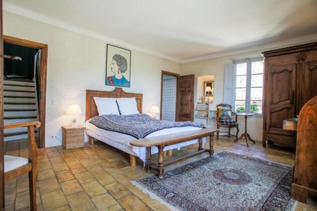 Muller's Bed & Breakfast - Photo2