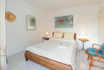 Le Corail Five stars Holiday House