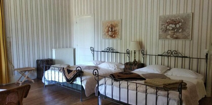 Chambres d'Hotes-Chateau Constant - Photo2