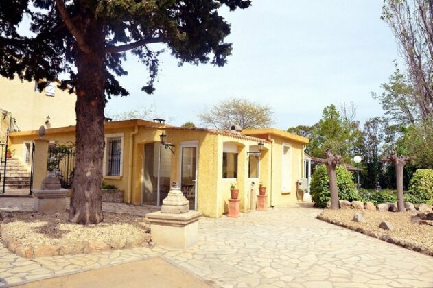 House With 2 Bedrooms in Beziers With Pool Access Furnished Garden and Wifi - 12 km From the Beach - Photo2