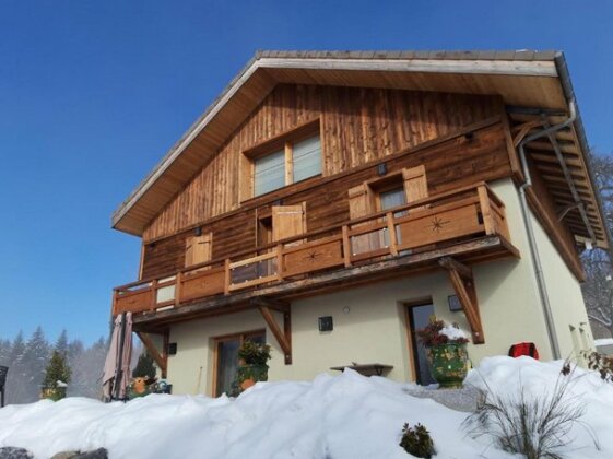 Chalet With one Bedroom in Viuz-en-sallaz With Wonderful Mountain View Pool Access Furnished Gard