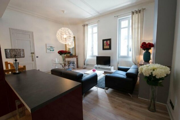 Design Smart Flat Bordeaux - Photo2