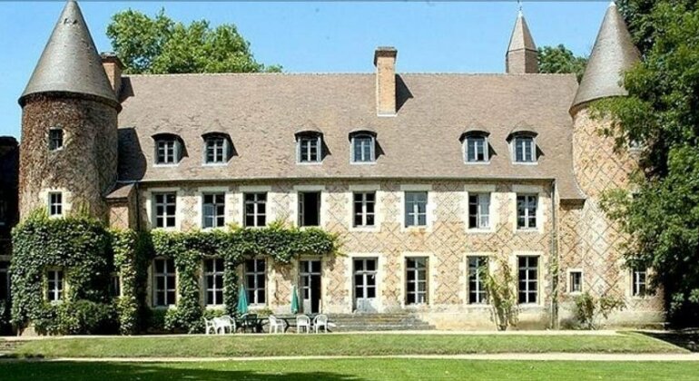 Chateau De Paray Le Fresil Bourbon-Lancy