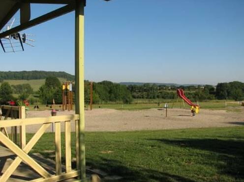 Camping les Hirondelles - Photo4