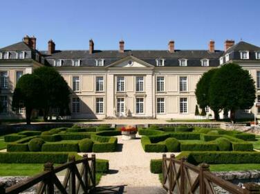 Domaine de Belesbat Chateau Hotel and Golf Resort