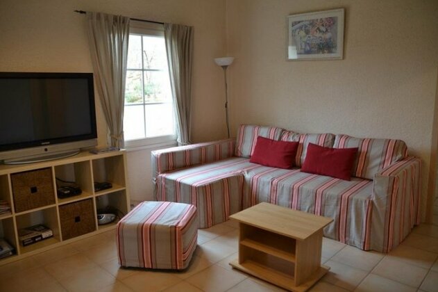 Etang Vallier Resort - Photo3
