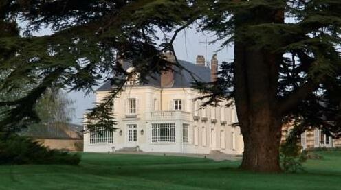 Chateau De Requiecourt Cahaignes - Photo2
