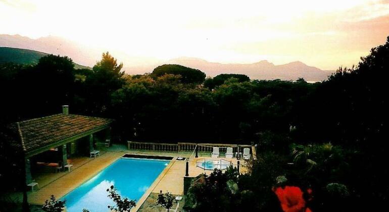The Manor Calvi - Photo2