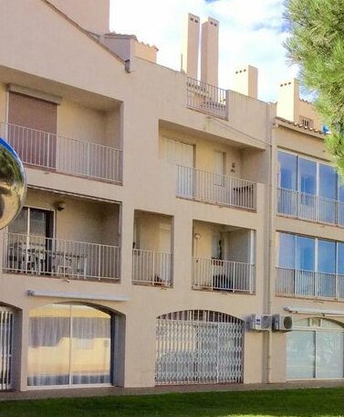 Apartment With one Bedroom in Canet-en-roussillon With Wonderful sea View and Terrace - 100 m From