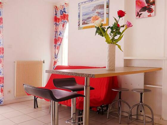 Interhome - Le Delphes - Photo2