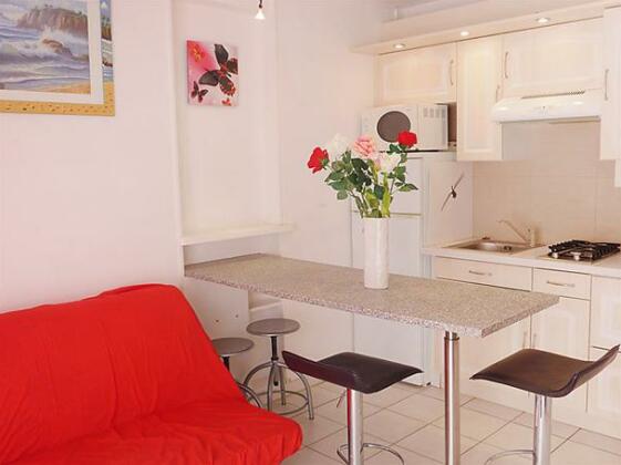 Interhome - Le Delphes - Photo5