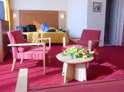 Embassy Cannes - Photo3