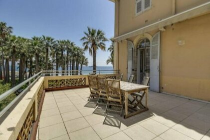 HIBERT- Cannes - Appart 6 pers + terrasse face a la mer