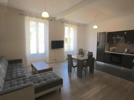 HomePlace Apartment Berthelot - Photo4