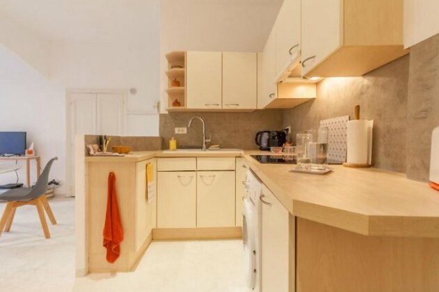 Modern One Bedroom Bai - Photo3