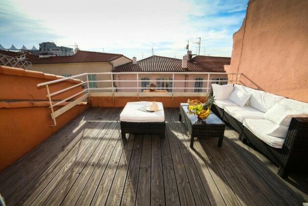 Newly renovated loft in Cannes center with rooftop terrace