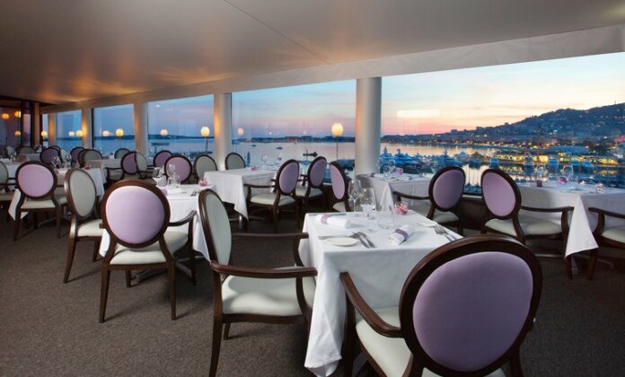 Radisson Blu 1835 Hotel & Thalasso Cannes - Photo2