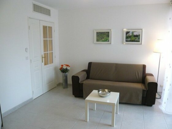 Beau Rivage - Inh 32183 - Photo3