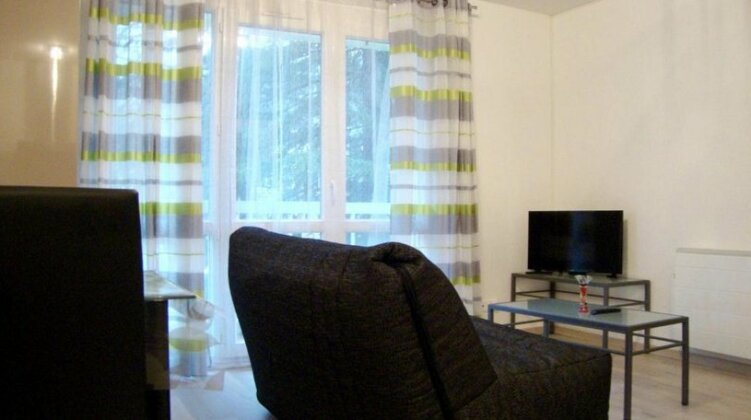 Apartment With one Bedroom in Chambery With Furnished Terrace and Wifi - 30 km From the Slopes - Photo3