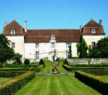 Chambres d'Hotes et Gites du Chateau de Clauzuroux