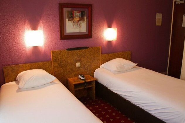 Hotel du Trosy Clamart - Photo4