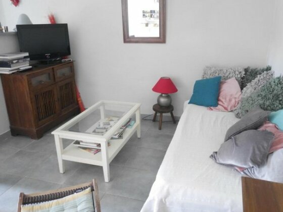 Camelias/Feijoas Apartments - Photo5