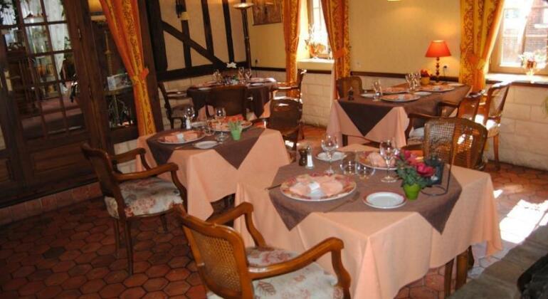 Hotel Restaurant Le Cygne - Photo4
