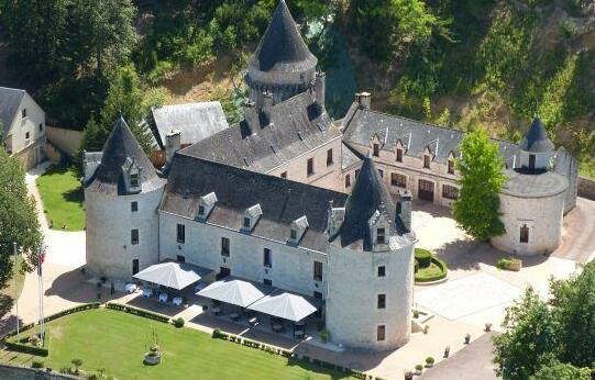 Chateau la Fleunie - Hotel et Restaurant
