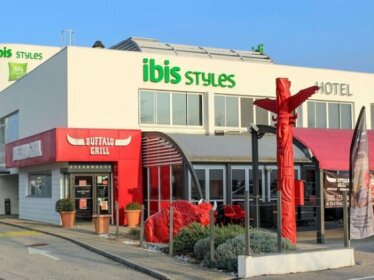 Ibis Styles Crolles Grenoble A41 Hotel