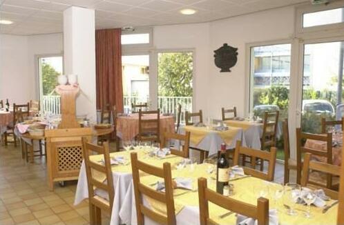 La Roseraie - Hotel & Restaurant - Photo5