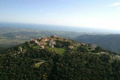 Prunelli village entre mer et maquis