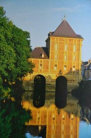 Le Chateau Girondelle