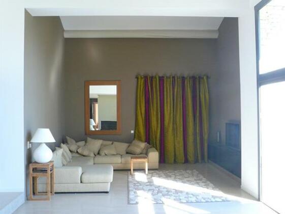Provence Secrete-Contemporaine a Gordes - Photo5