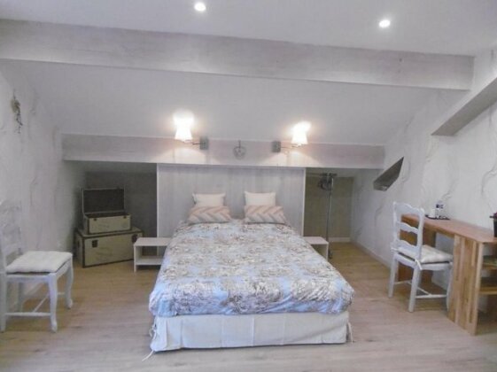 Chambres d'hotes CLAUDEL Marie-Noelle - Photo3