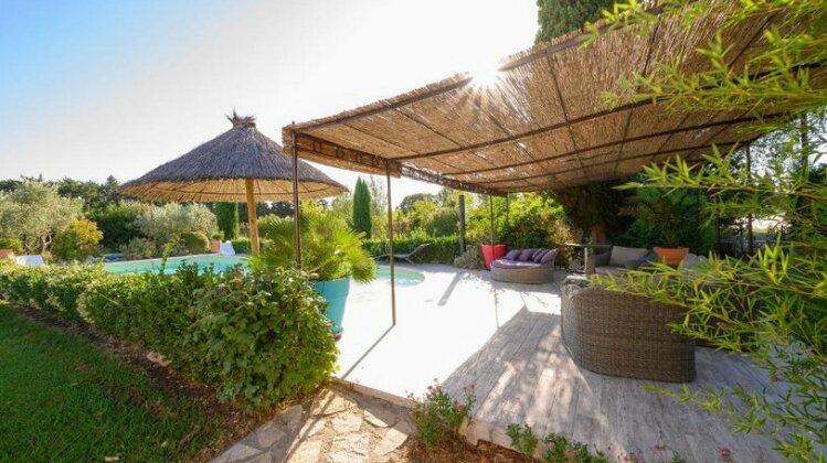 Grande villa avec piscine privative entre St Remy de Provence et Avignon - Photo5