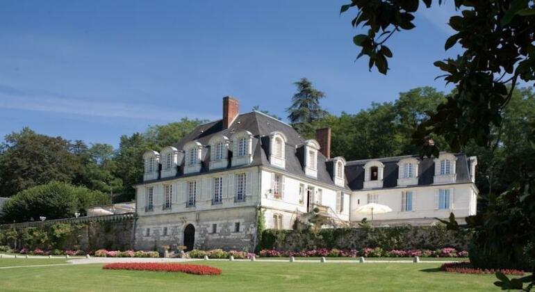 Hotel The Originals Chateau de Beaulieu et Magnolia Spa