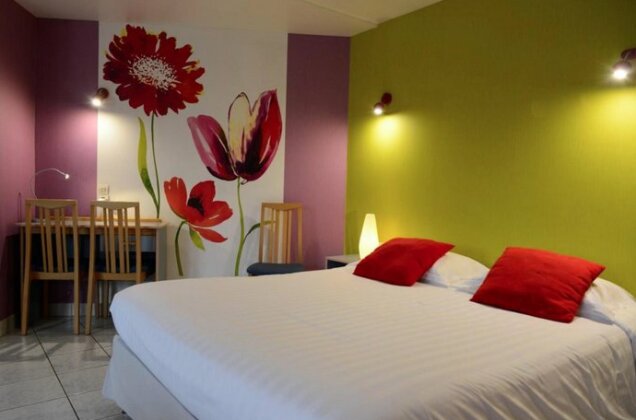 Contact hotel - Motel Les Bleuets - Photo2