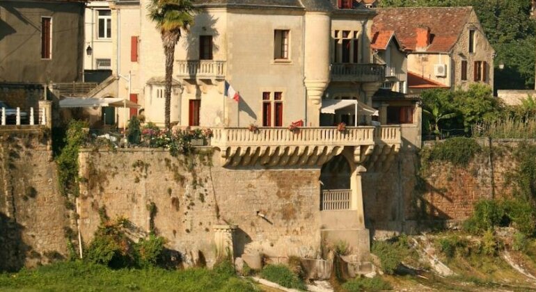Chateau Lalinde