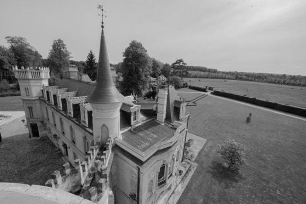 Chateau De Breuil