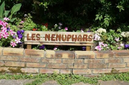 Les Nenuphars