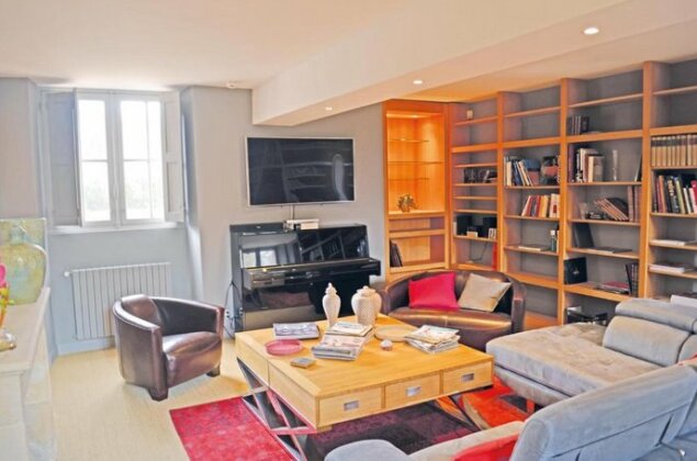 Chateau Pont Saint-Martin - Photo2