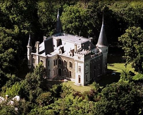 Chateau Belle Epoque - Chambres d'hotes et Gites