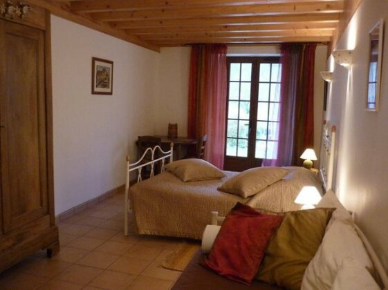 Chambre d'Hotes La Bourdasse - Photo4