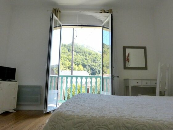 House With 2 Bedrooms in Lourdes With Wonderful Mountain View Furnished Terrace and Wifi - 15 km F - Photo5
